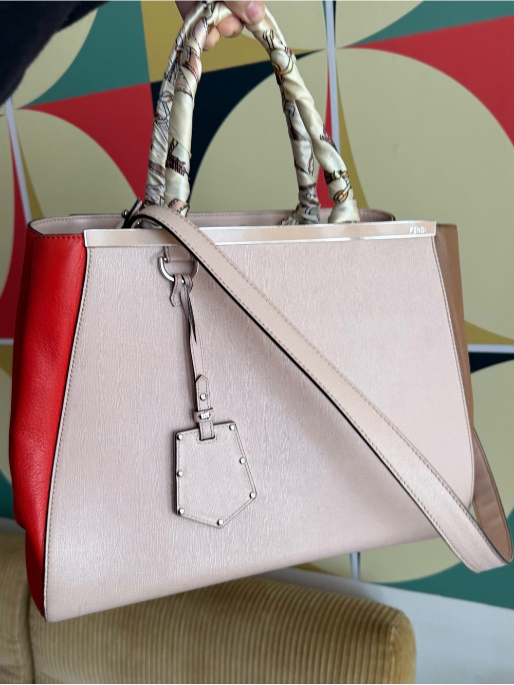 Fendi Peekaboo Medium Leather Tote in Pale Pink - Picture 3 of 16